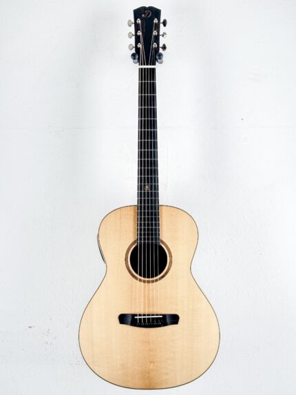 DOWINA Guitar The Climber Vincent Schmidt Swiss Spruce/Walnut OME Anthem + Case